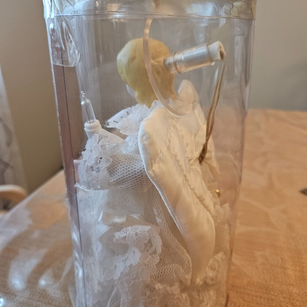 Vintage Light up Angel Tree Topper - Picture 2 of 10